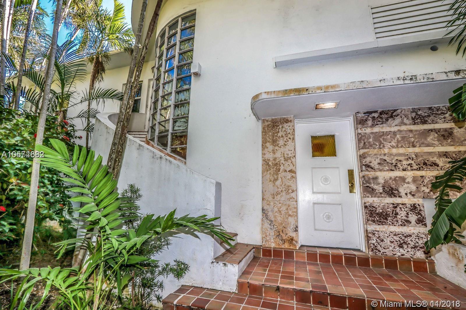 **As seen on The Real Housewives of Miami** This Spanish style gem is everything you want in a house. it is
unique, has a lot of charm and so much space. It is right on the water so the view is gorgeous and has room to
park boat/jetskis. This house is located in an exclusive island right in the center of South Beach and Downtown
Miami (near the American Airlines Arena). This is the perfect location!!