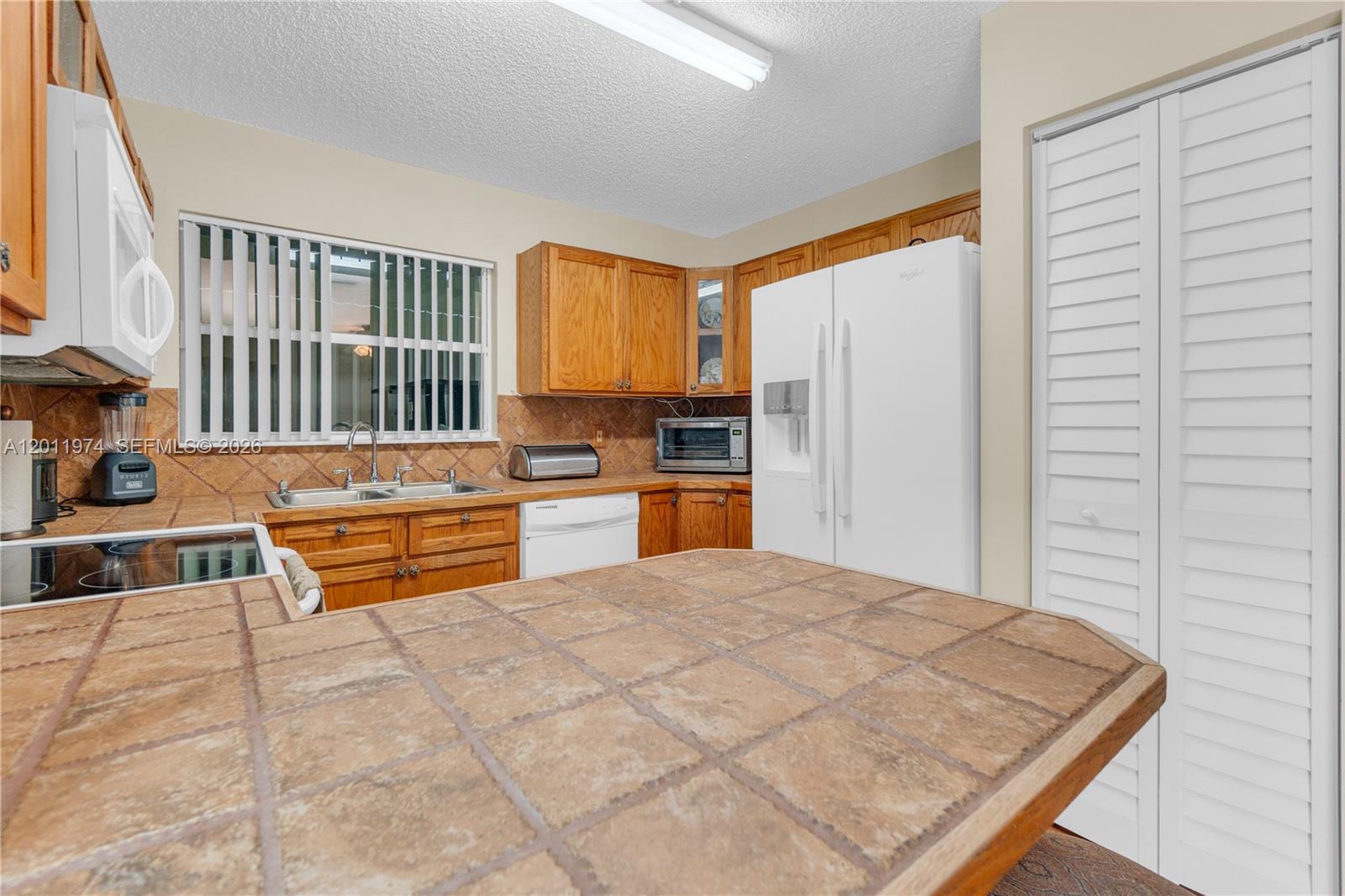 375 W Riverbend Dr