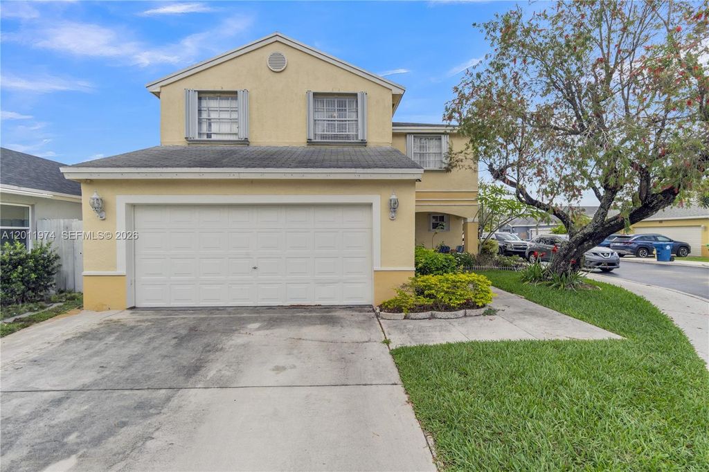 Photo of 375 W Riverbend Dr, Sunrise, FL 33326 (MLS # A12011974)