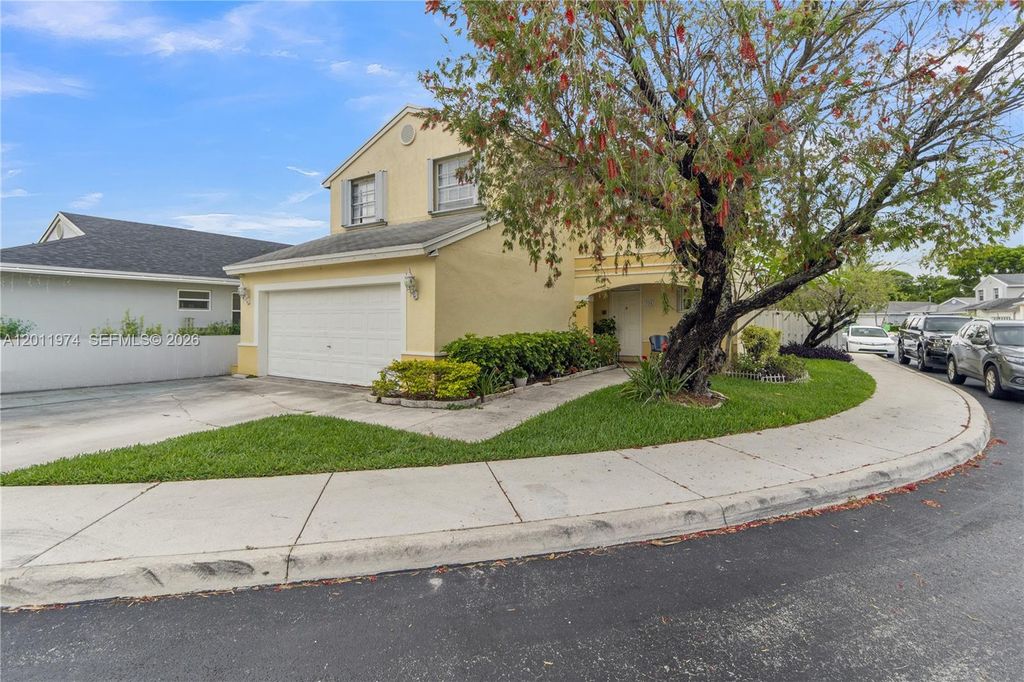 Photo of 375 W Riverbend Dr, Sunrise, FL 33326 (MLS # A12011974)