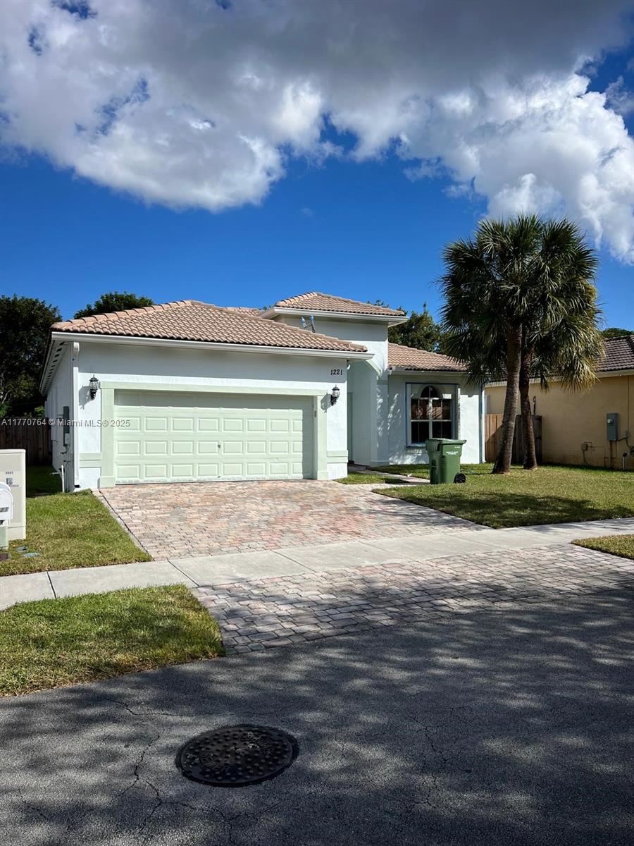 Rental Property at 1221 Se 17th Ave, Homestead, Miami-Dade County, Florida - Bedrooms: 4 
Bathrooms: 3  - $2,900 MO.
