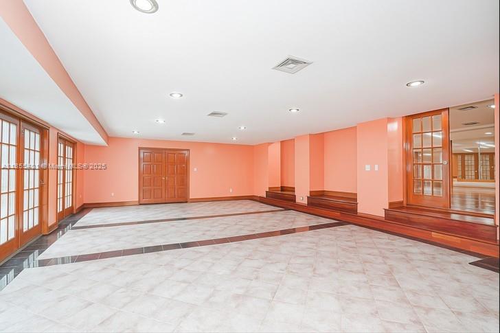 Todt Hill - Residential