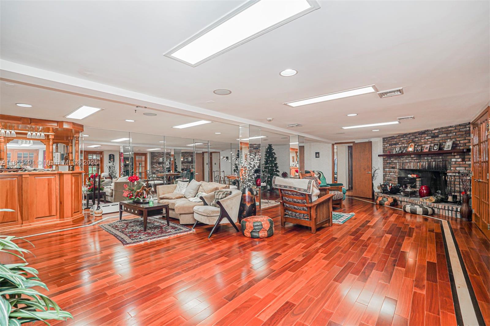 Todt Hill - Residential