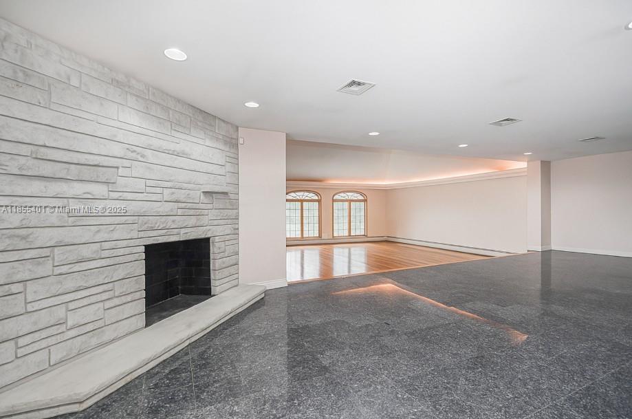 Todt Hill - Residential