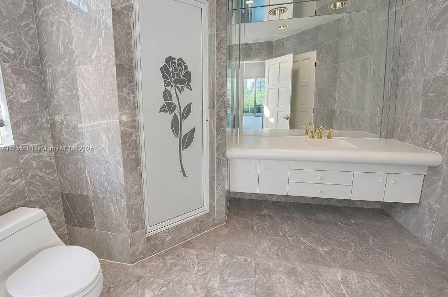 Todt Hill - Residential