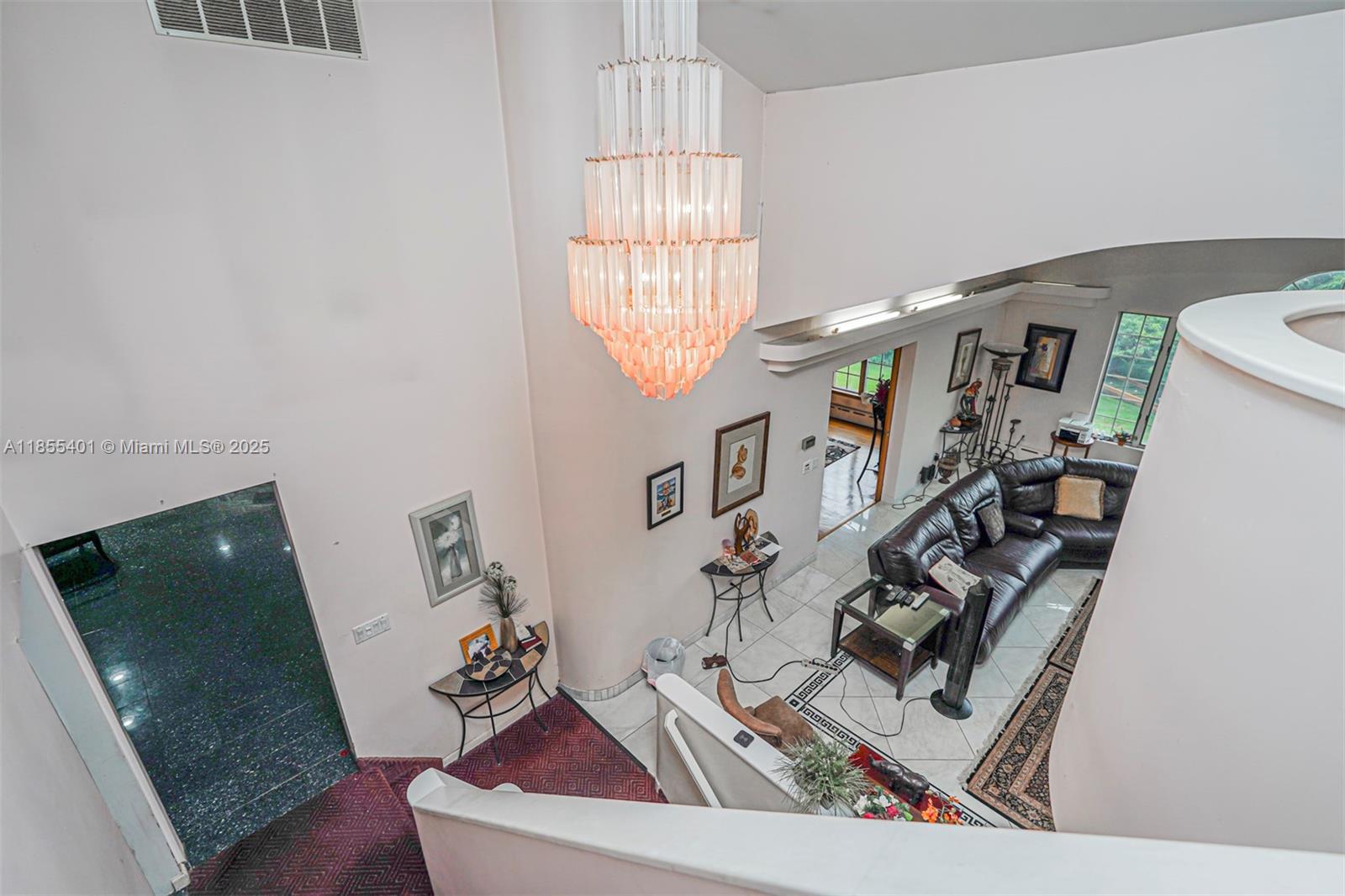 Todt Hill - Residential