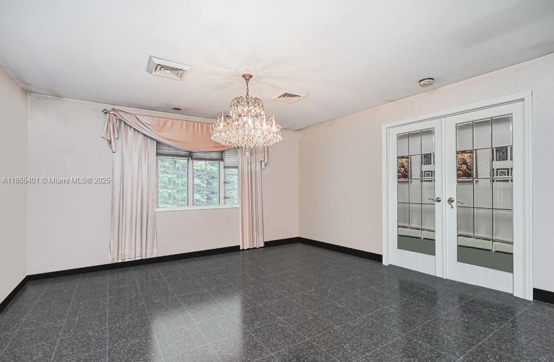 Todt Hill - Residential