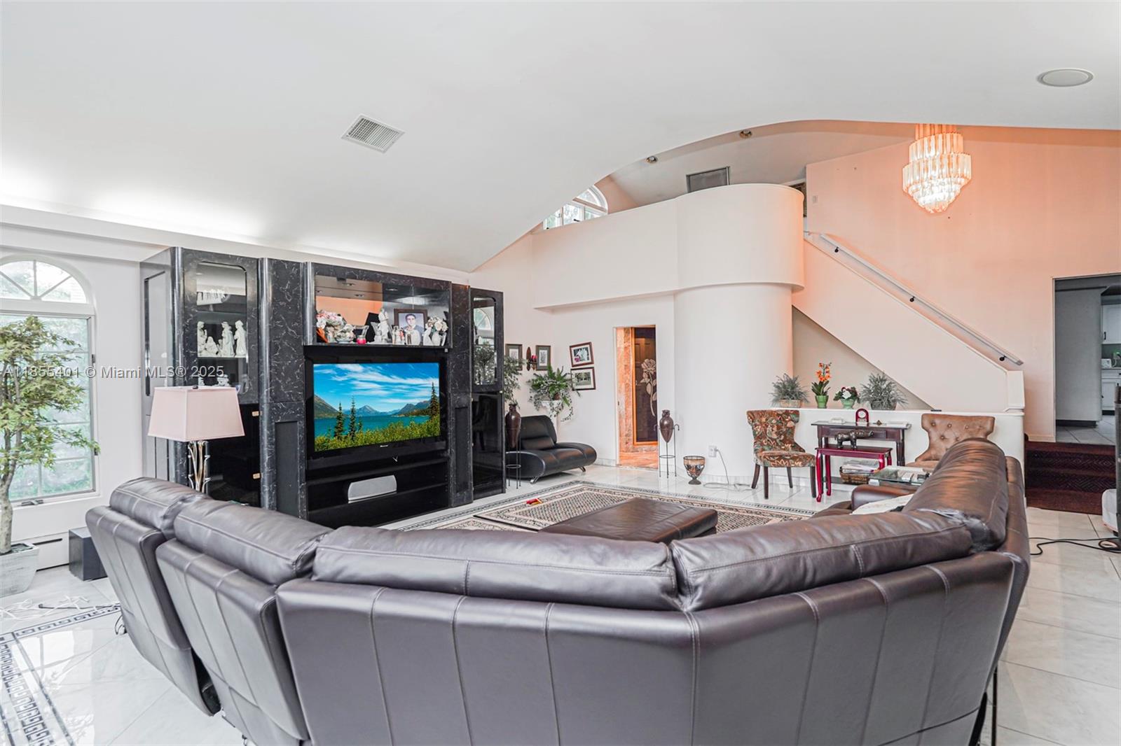 Todt Hill - Residential