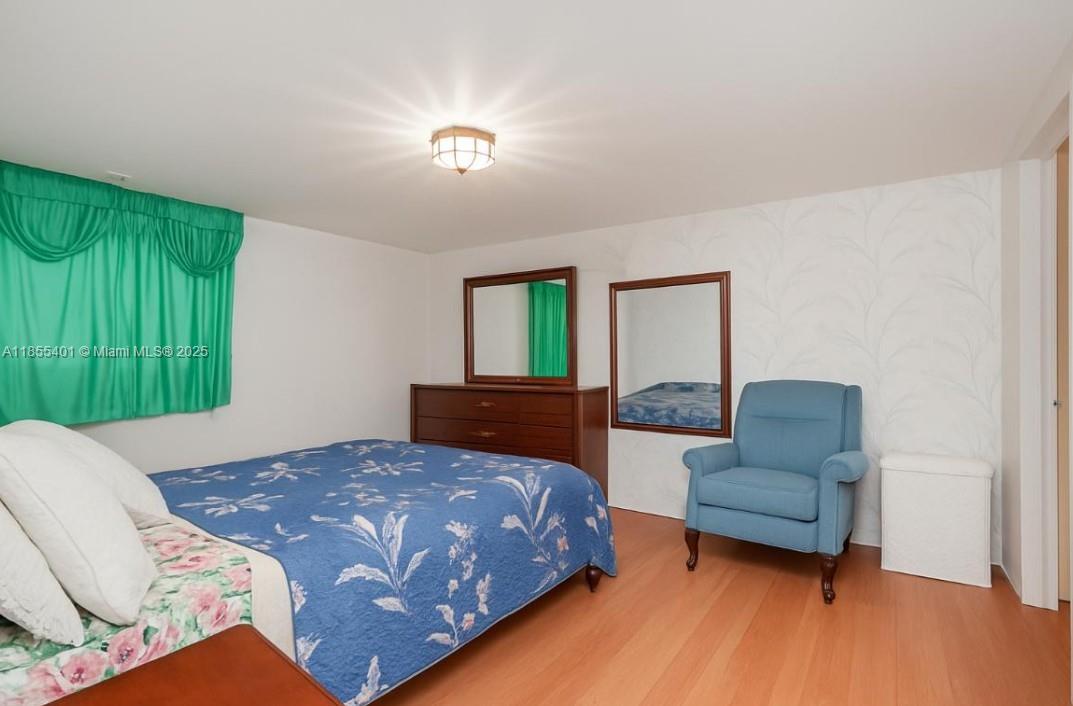 Todt Hill - Residential