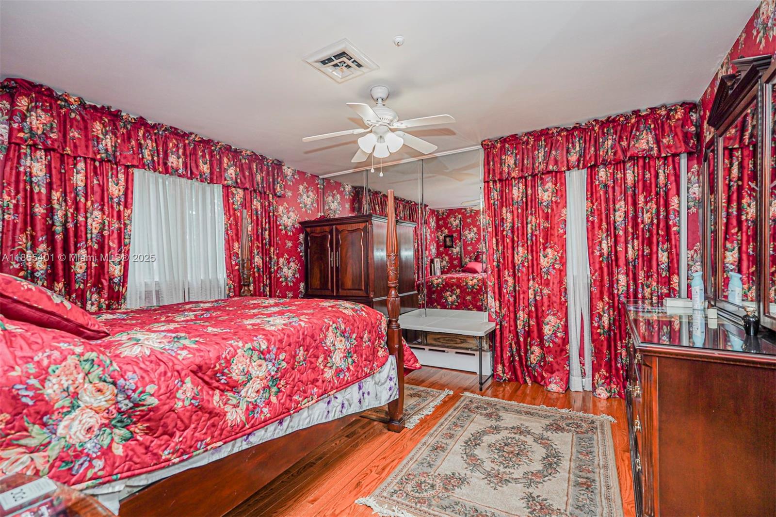 Todt Hill - Residential