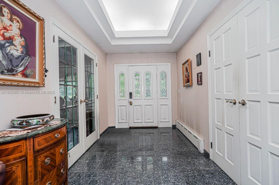 Todt Hill - Residential