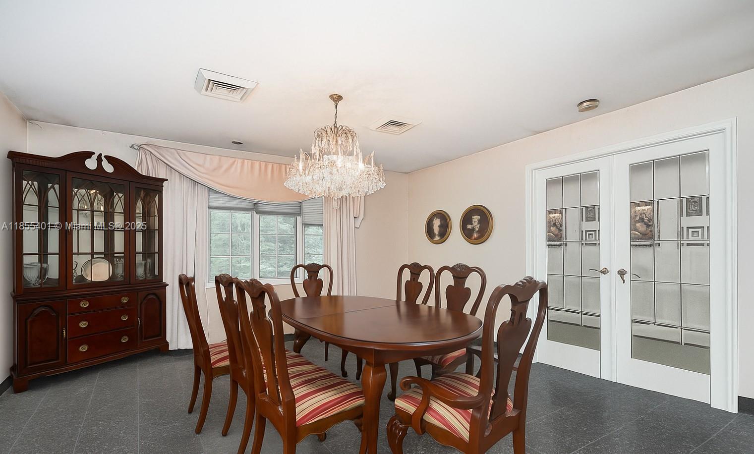 Todt Hill - Residential