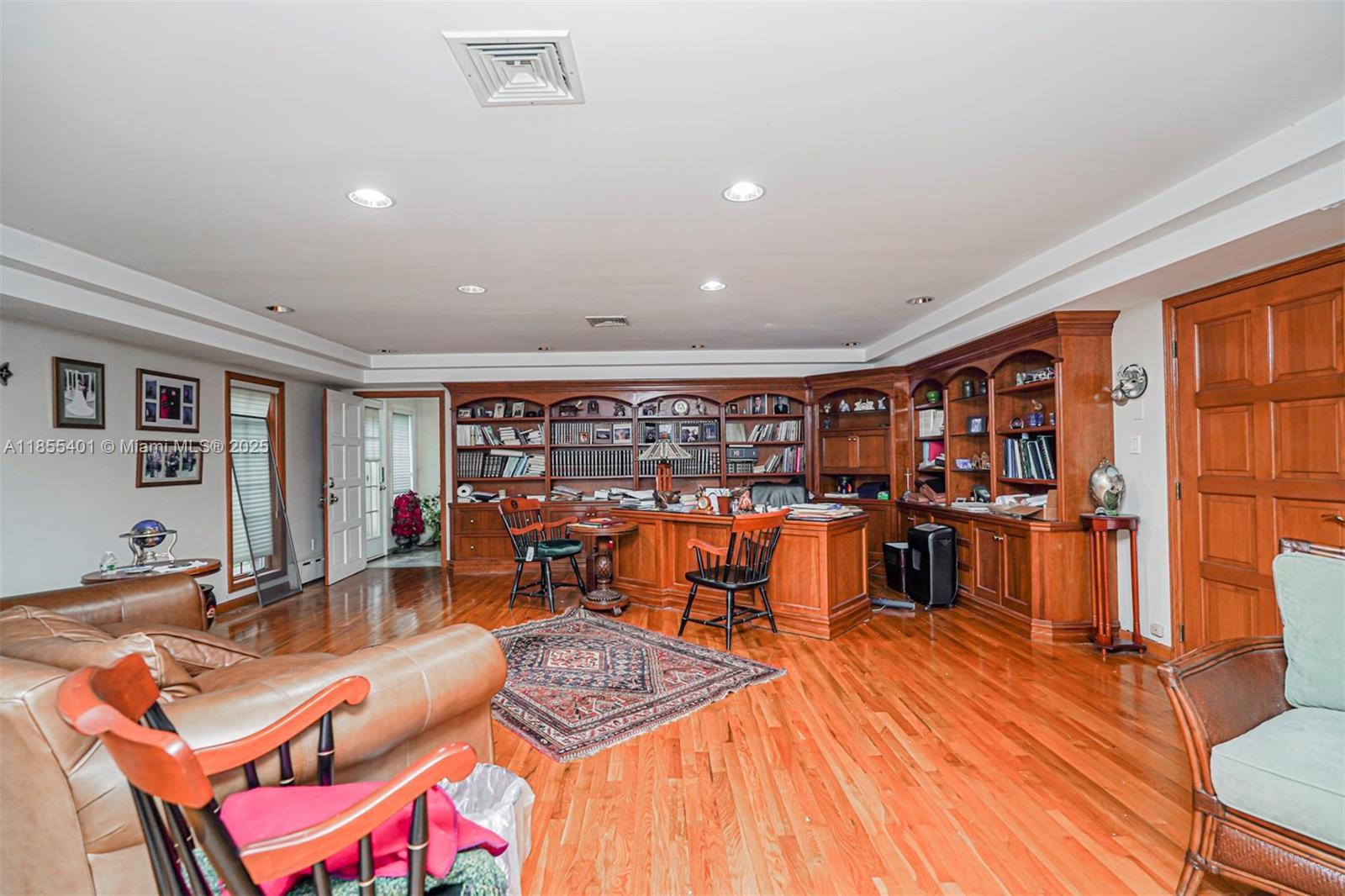 Todt Hill - Residential