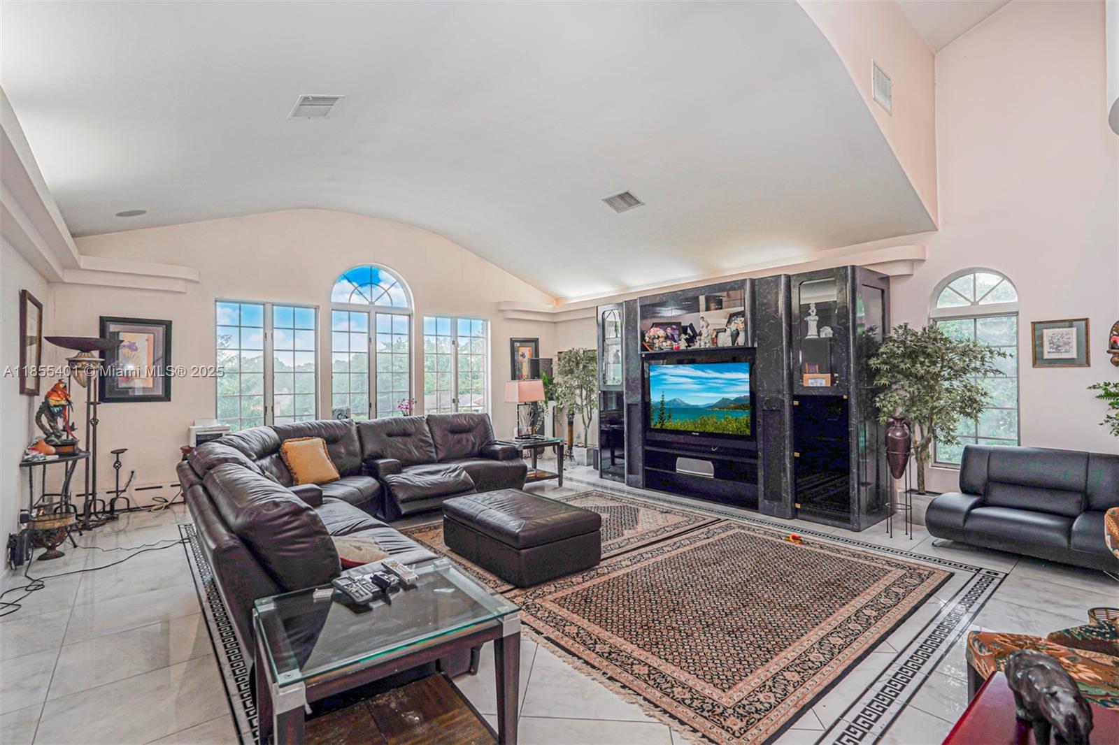 Todt Hill - Residential