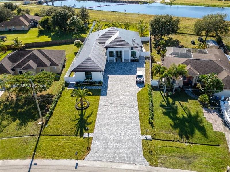 337 SW Kestor Dr