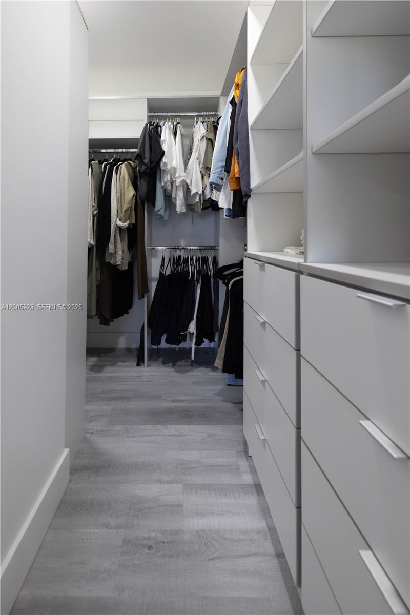 CHAMPION LAKES - Residential Lease