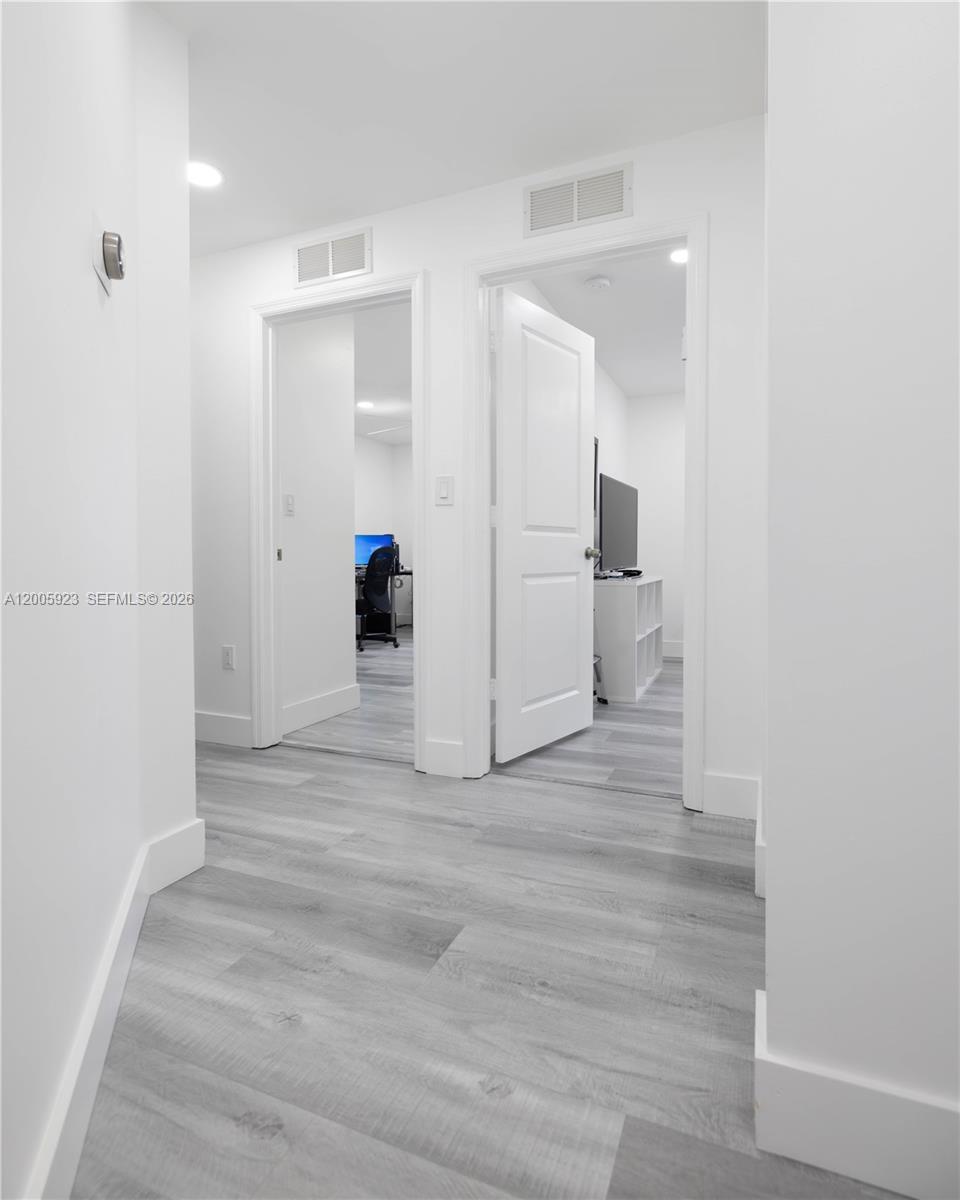 CHAMPION LAKES - Residential Lease