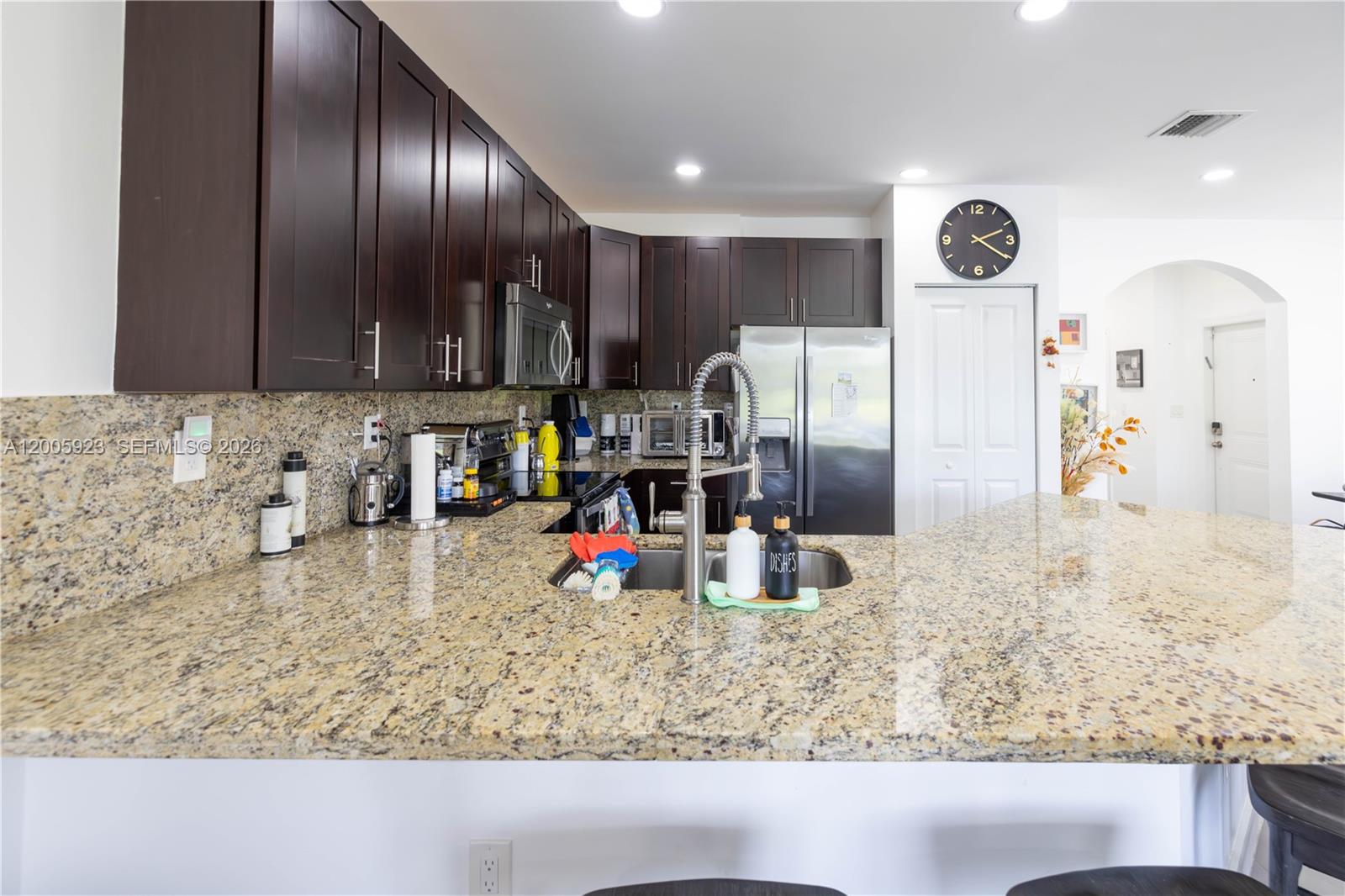 CHAMPION LAKES - Residential Lease