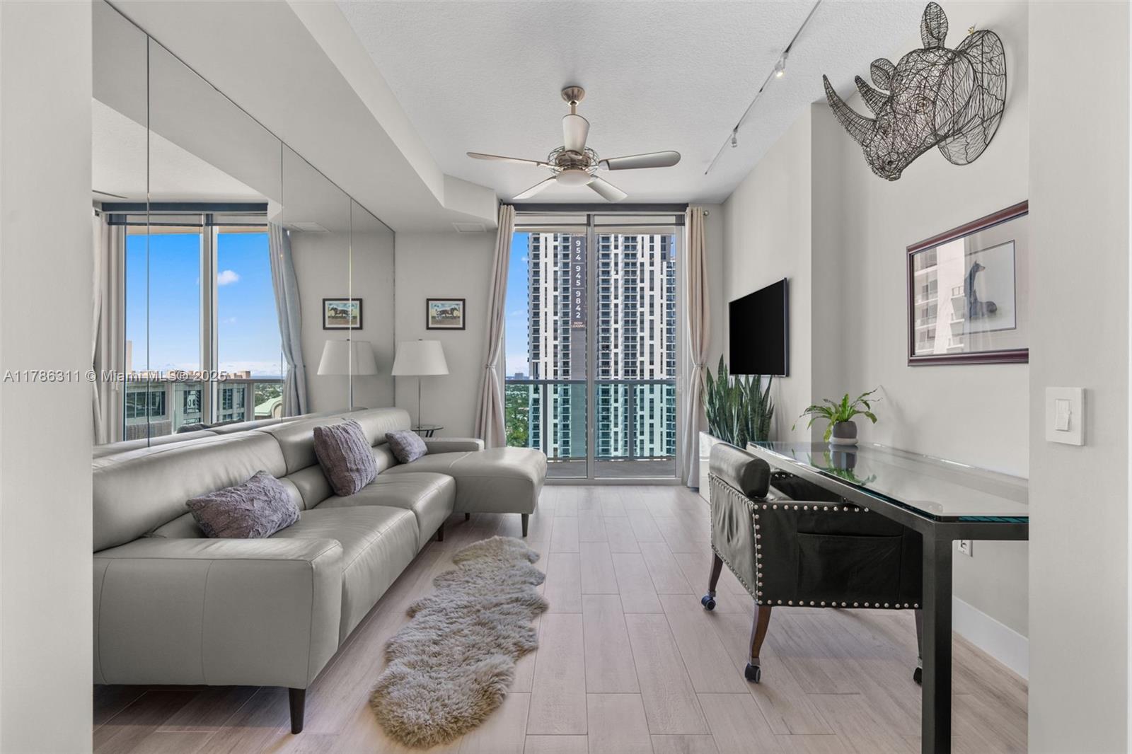 350 LAS OLAS PLACE CONDO - Residential