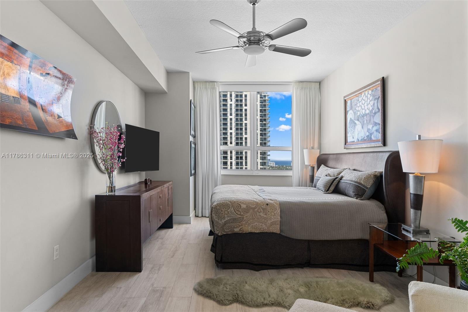 350 LAS OLAS PLACE CONDO - Residential