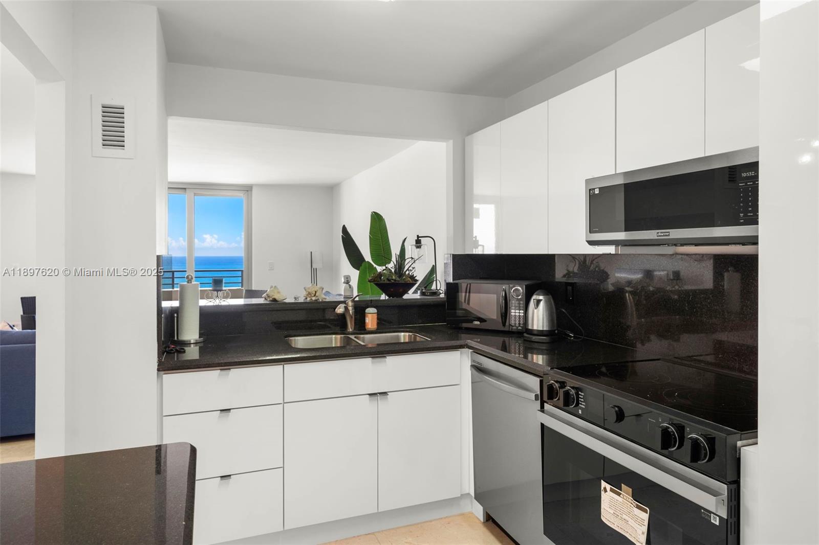 OCEANSIDE PLAZA CONDO - Residential