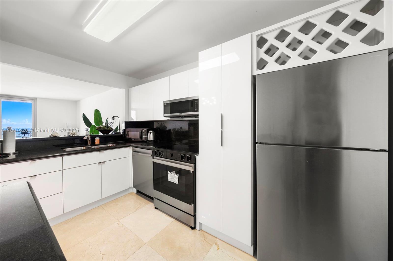 OCEANSIDE PLAZA CONDO - Residential