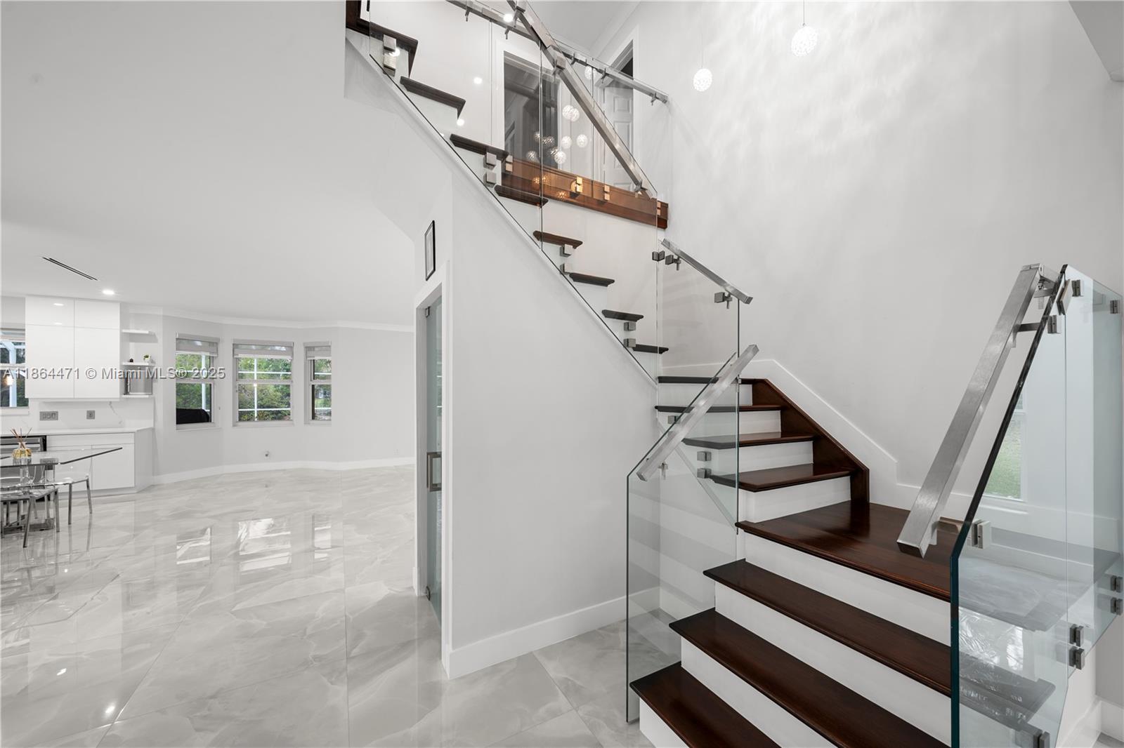 BINKS FOREST OF THE LANDI - Residential