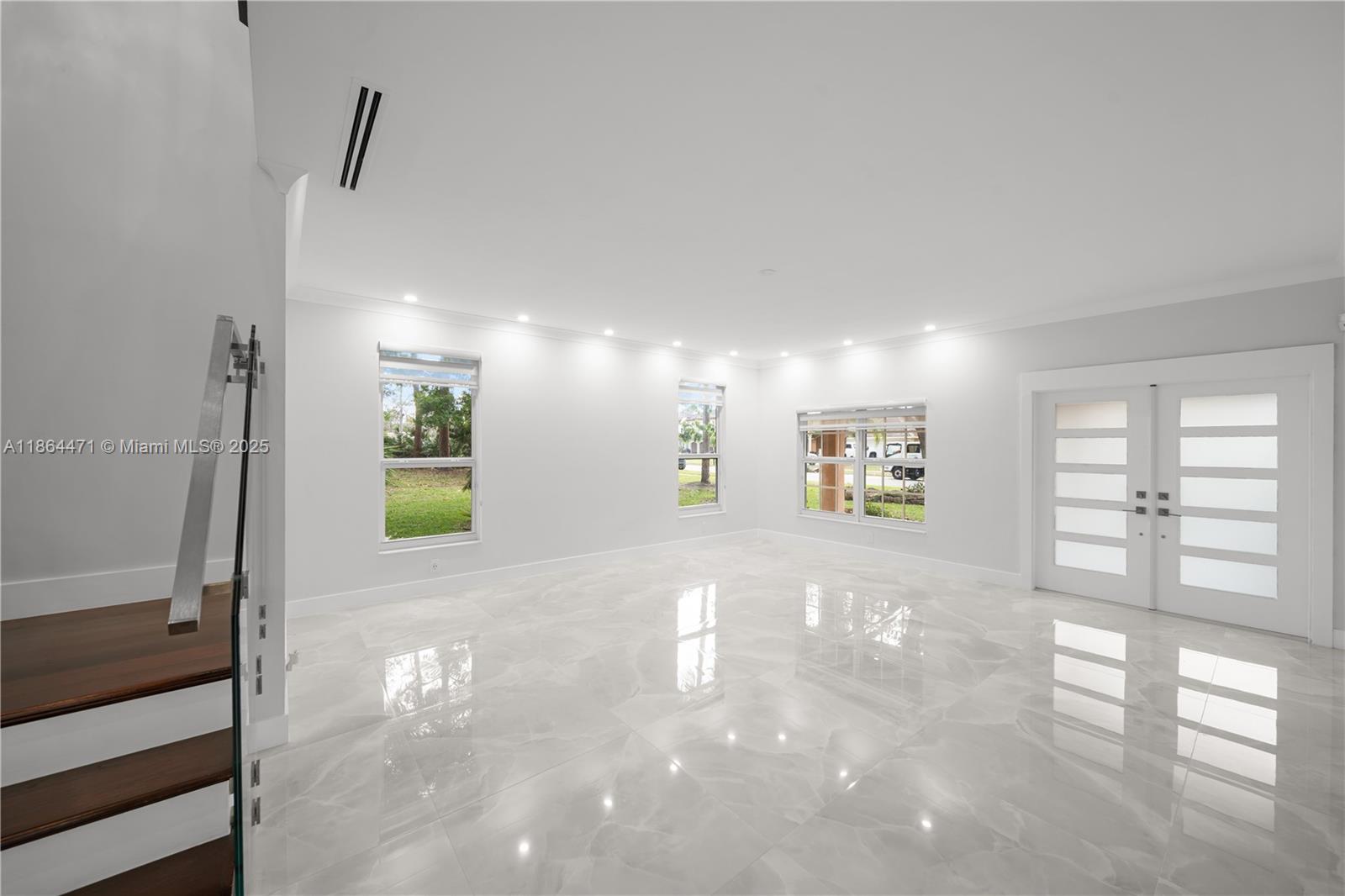 BINKS FOREST OF THE LANDI - Residential