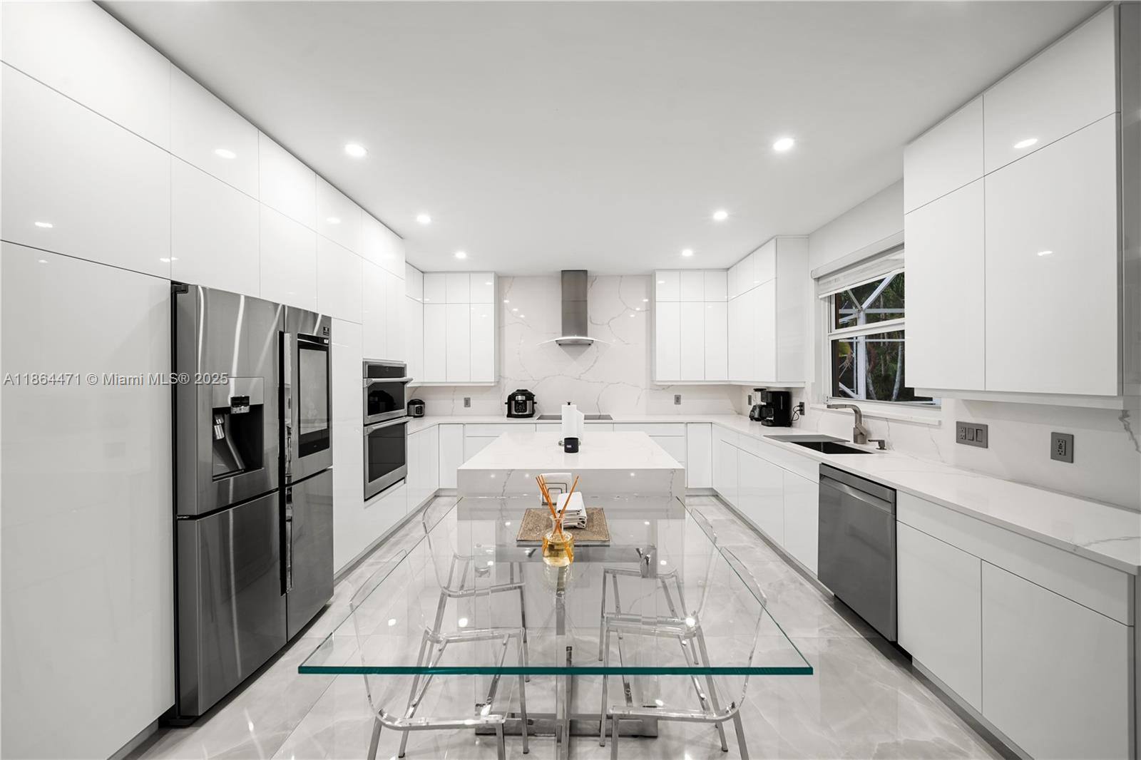 BINKS FOREST OF THE LANDI - Residential