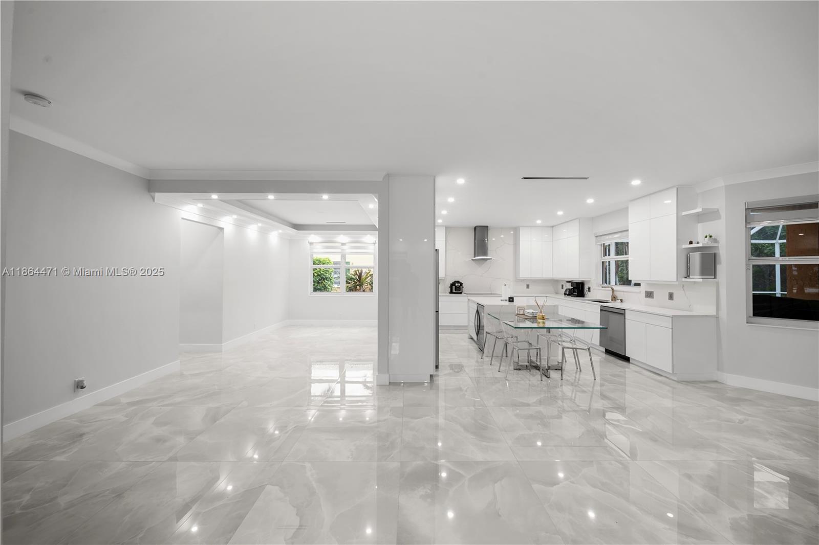 BINKS FOREST OF THE LANDI - Residential