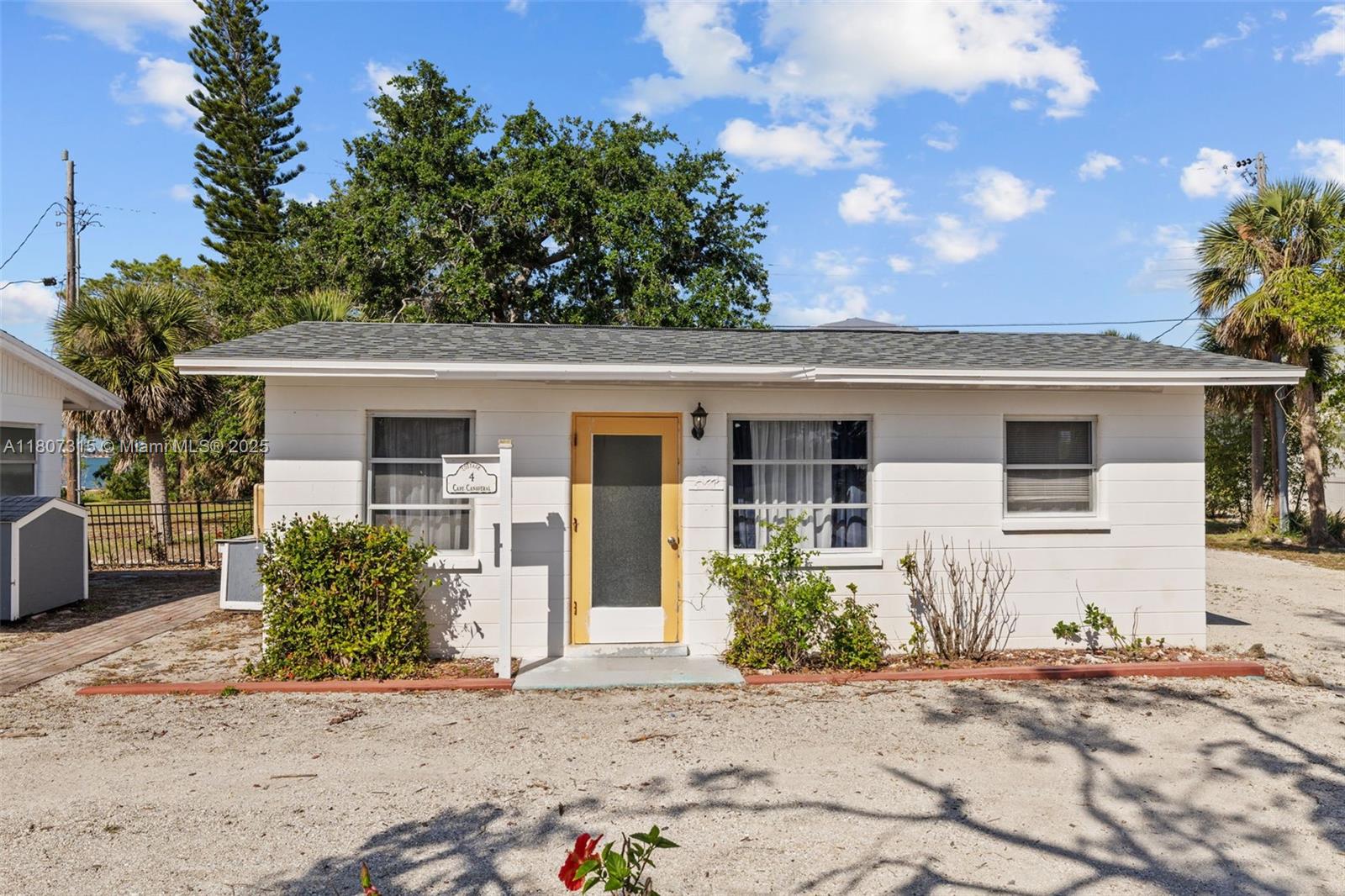 784 S McCall Rd