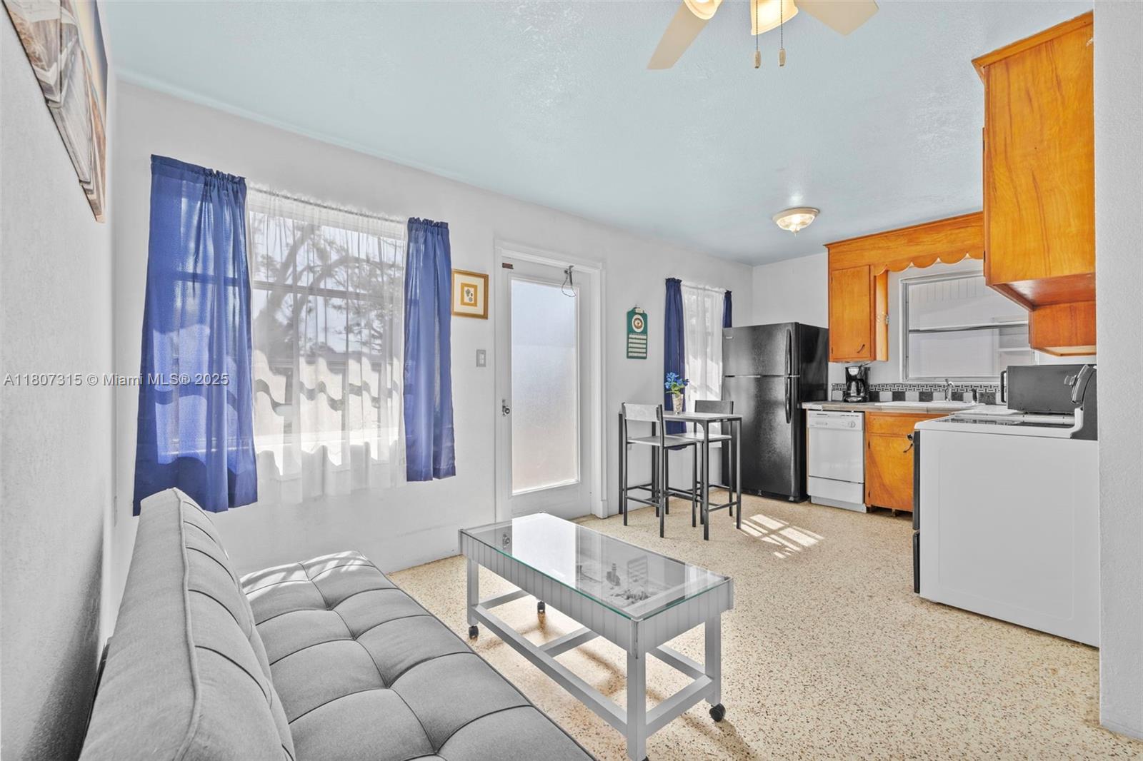 784 S McCall Rd