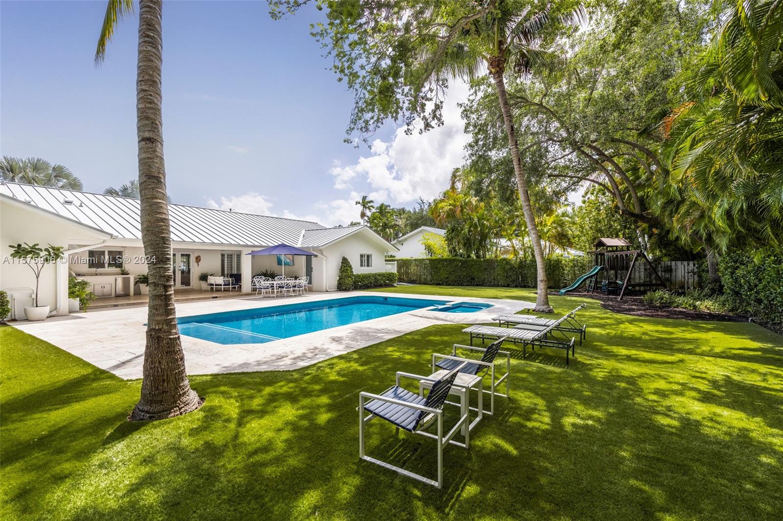 VILLAS DE LA FUENTE - Residential