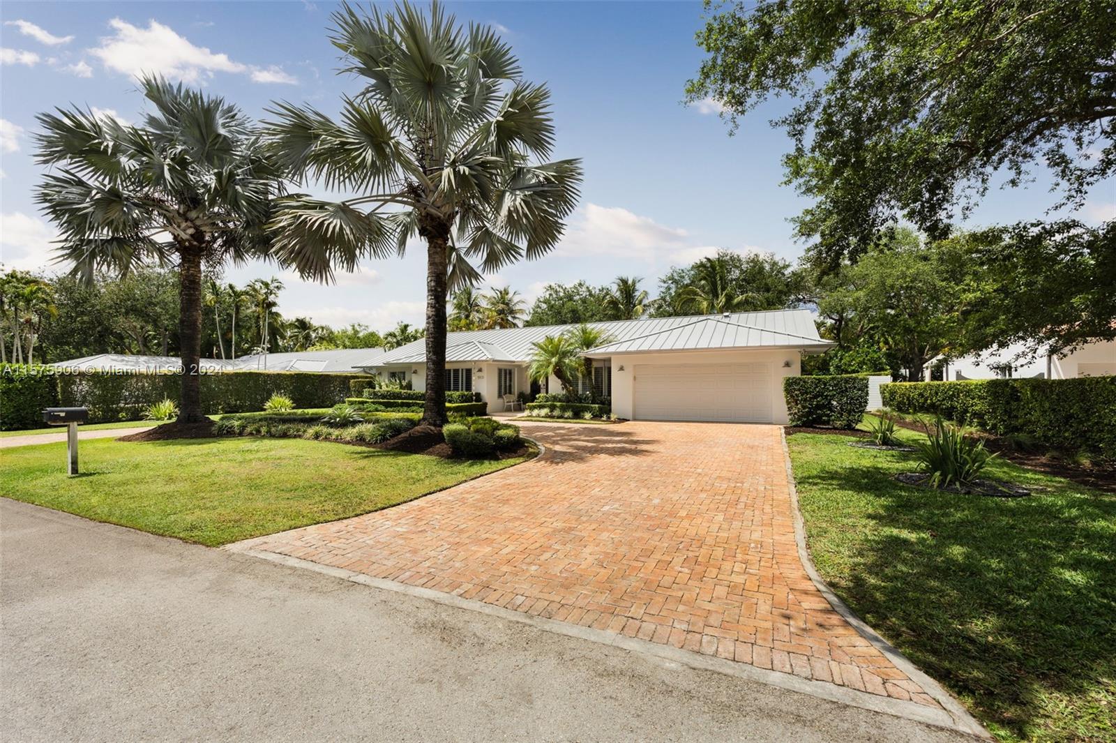 VILLAS DE LA FUENTE - Residential