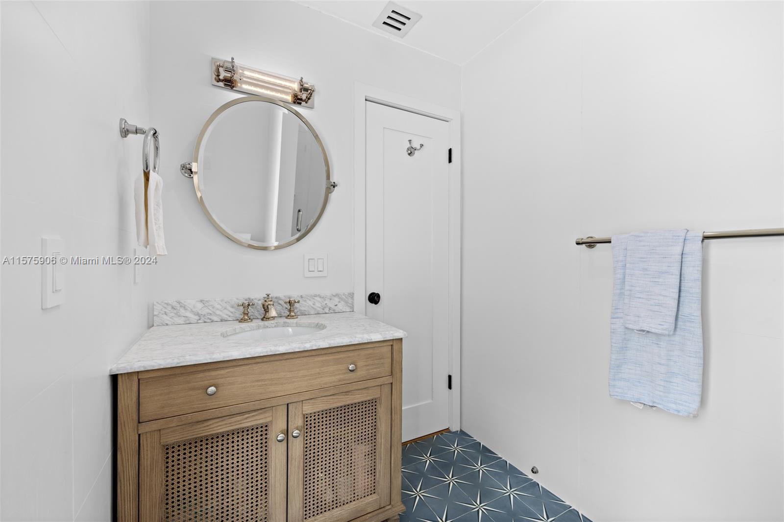 VILLAS DE LA FUENTE - Residential