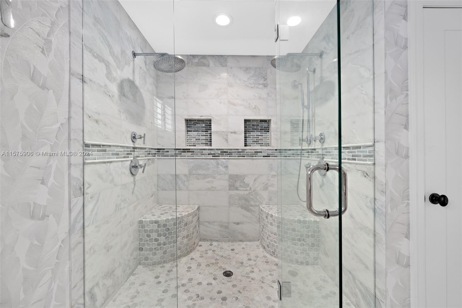 VILLAS DE LA FUENTE - Residential