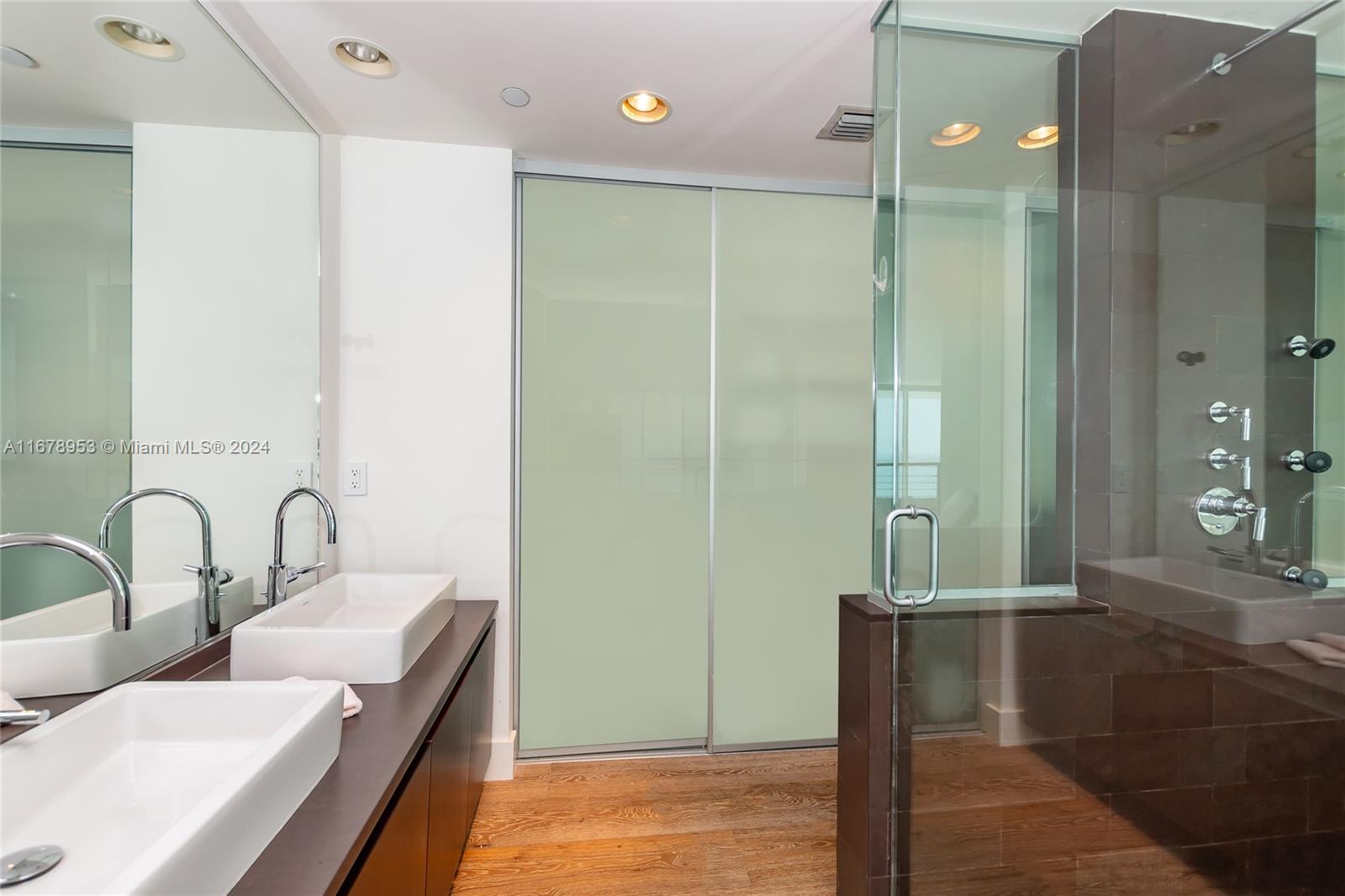 TEN MUSEUM PK RESIDENTIAL - Residential