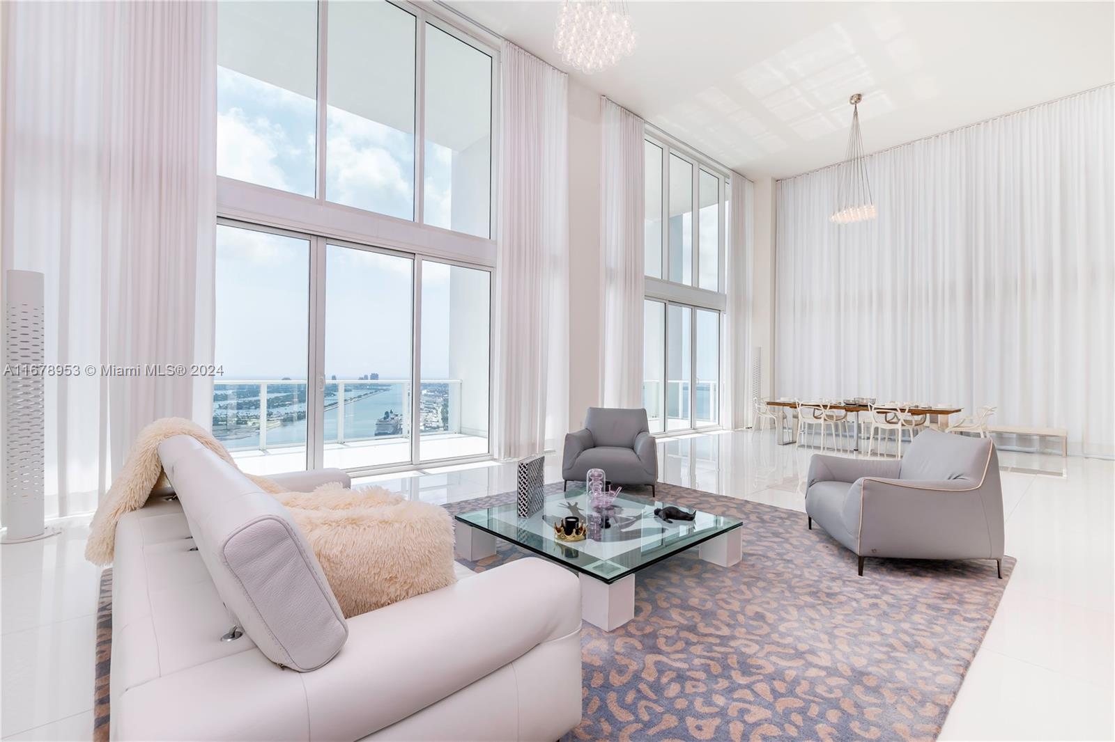 TEN MUSEUM PK RESIDENTIAL - Residential