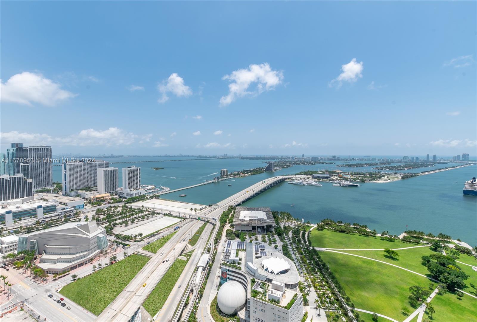 TEN MUSEUM PK RESIDENTIAL - Residential