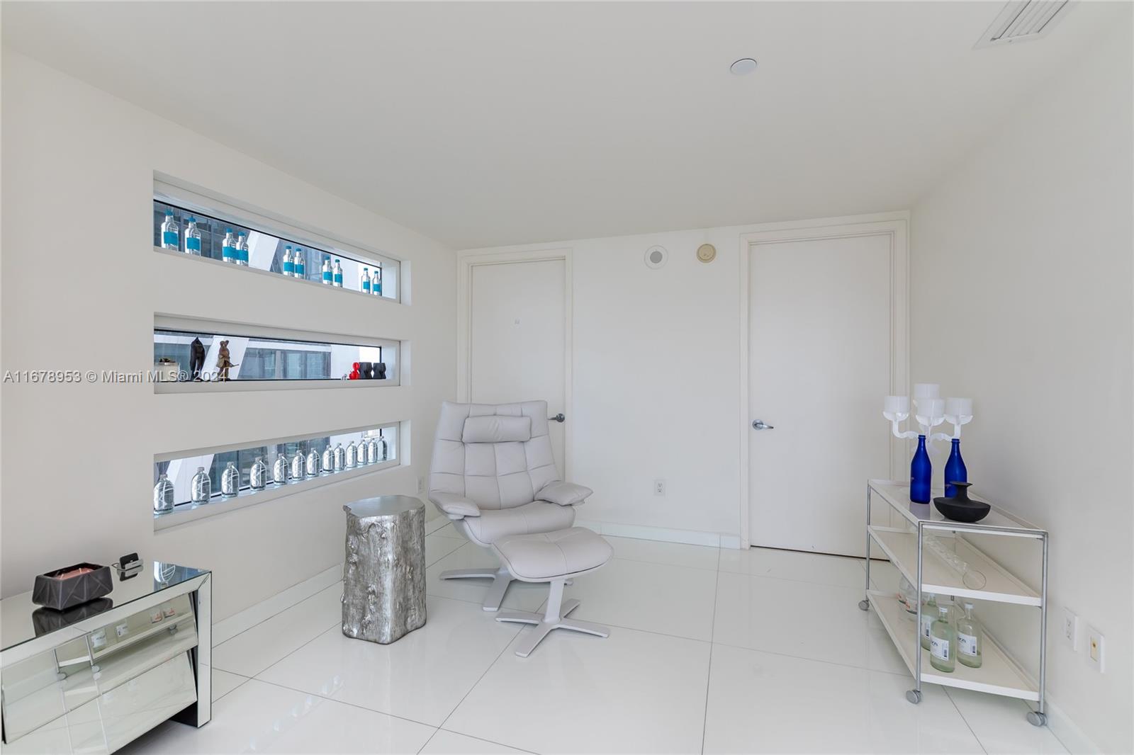 TEN MUSEUM PK RESIDENTIAL - Residential