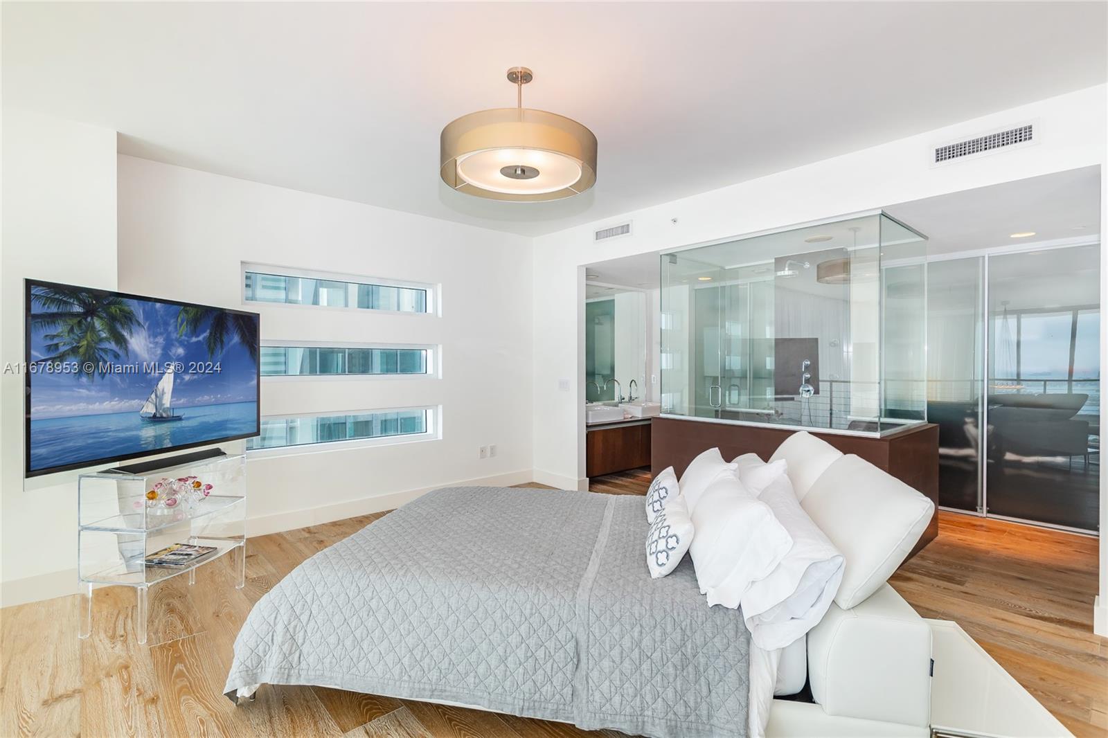 TEN MUSEUM PK RESIDENTIAL - Residential