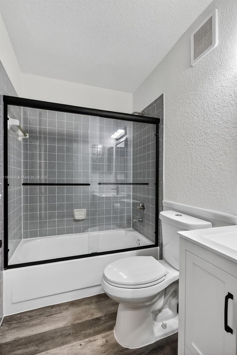 FLAMINGO GARDENS - Residential