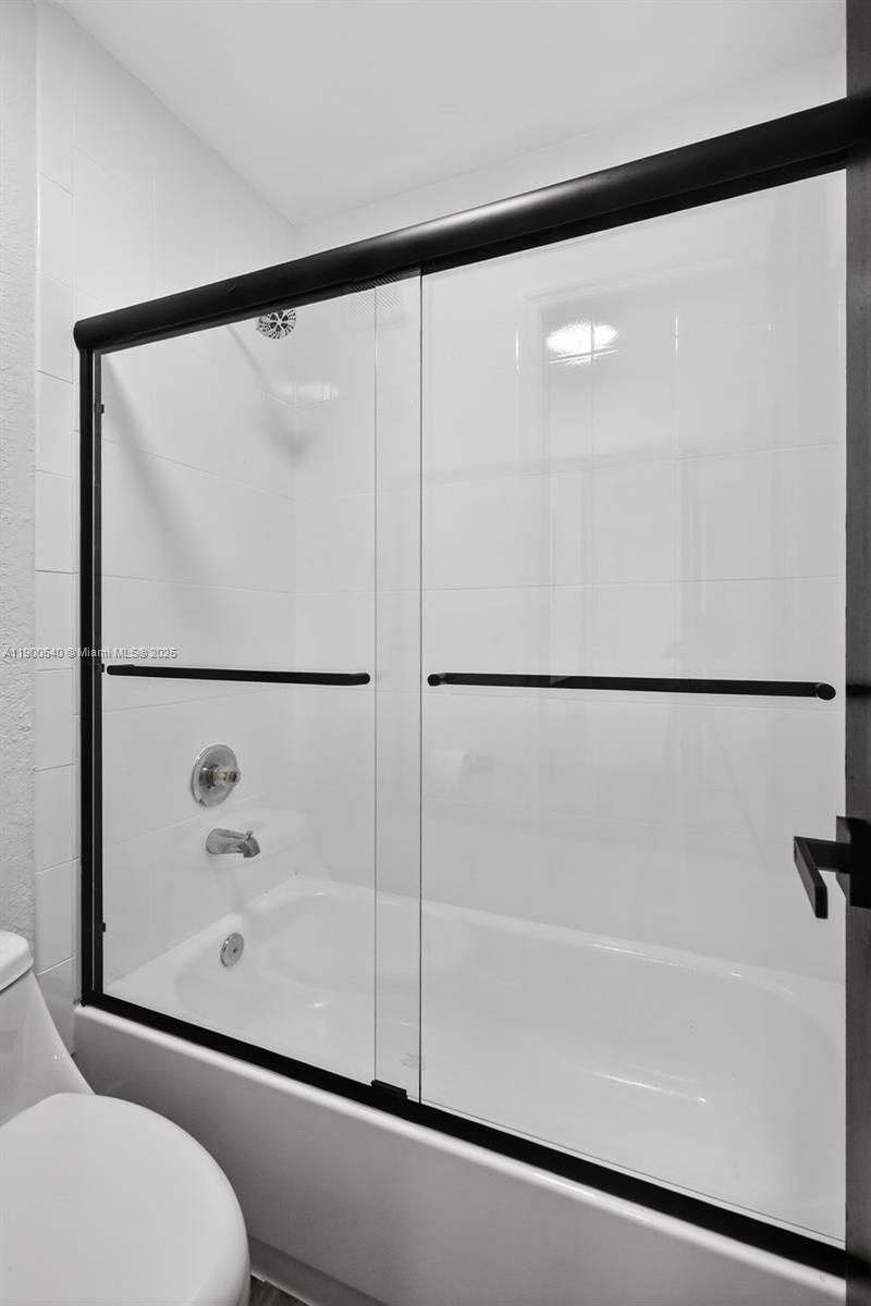 FLAMINGO GARDENS - Residential