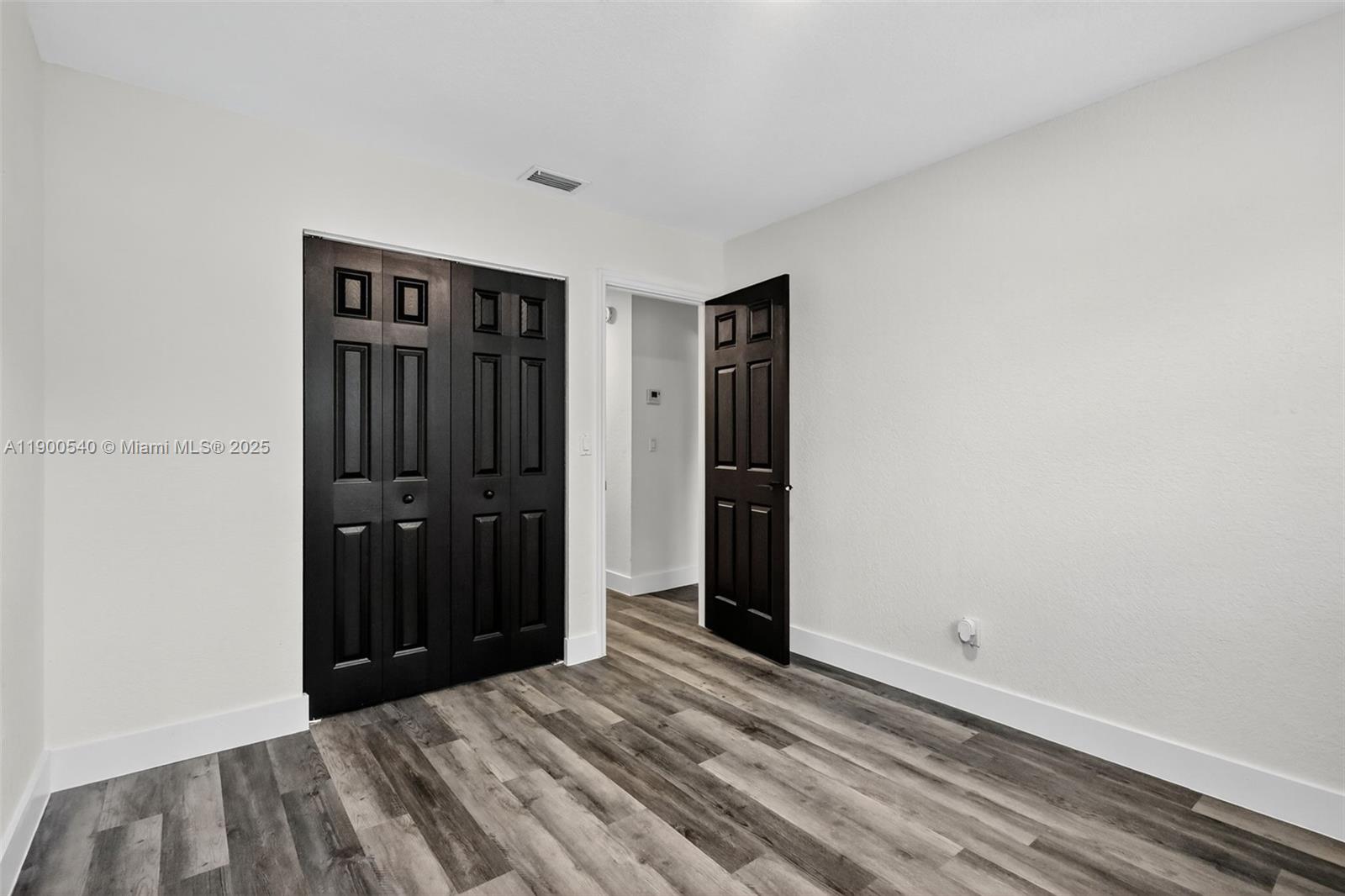 FLAMINGO GARDENS - Residential