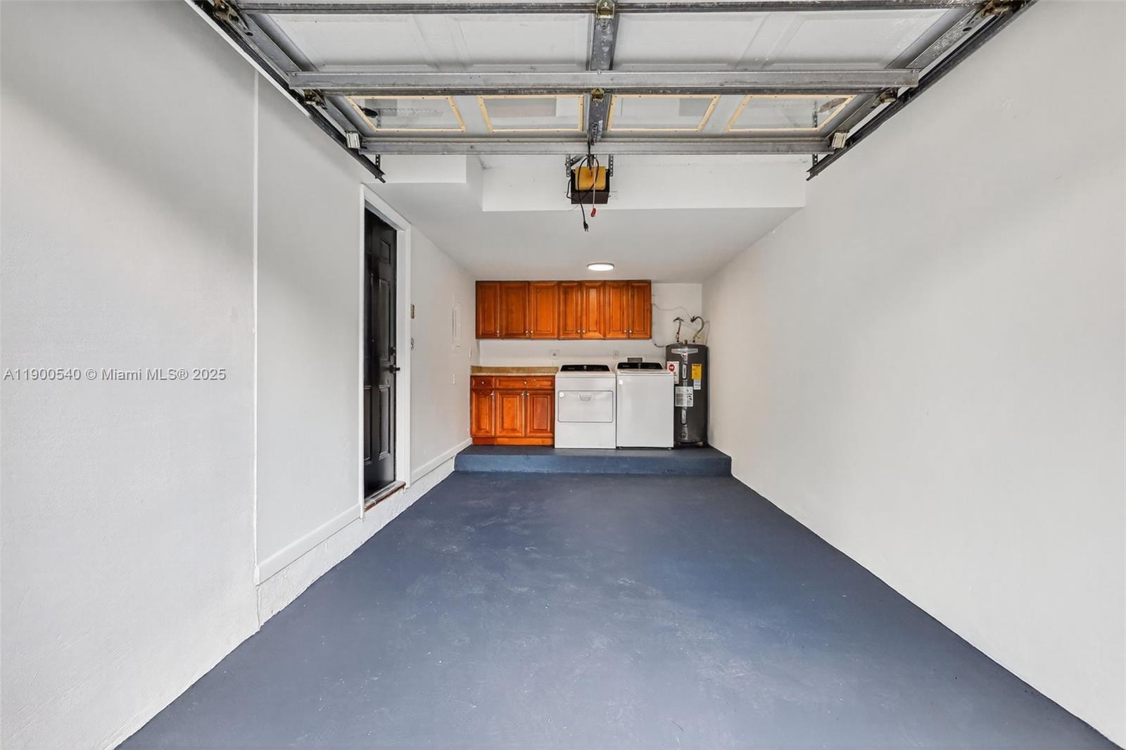 FLAMINGO GARDENS - Residential