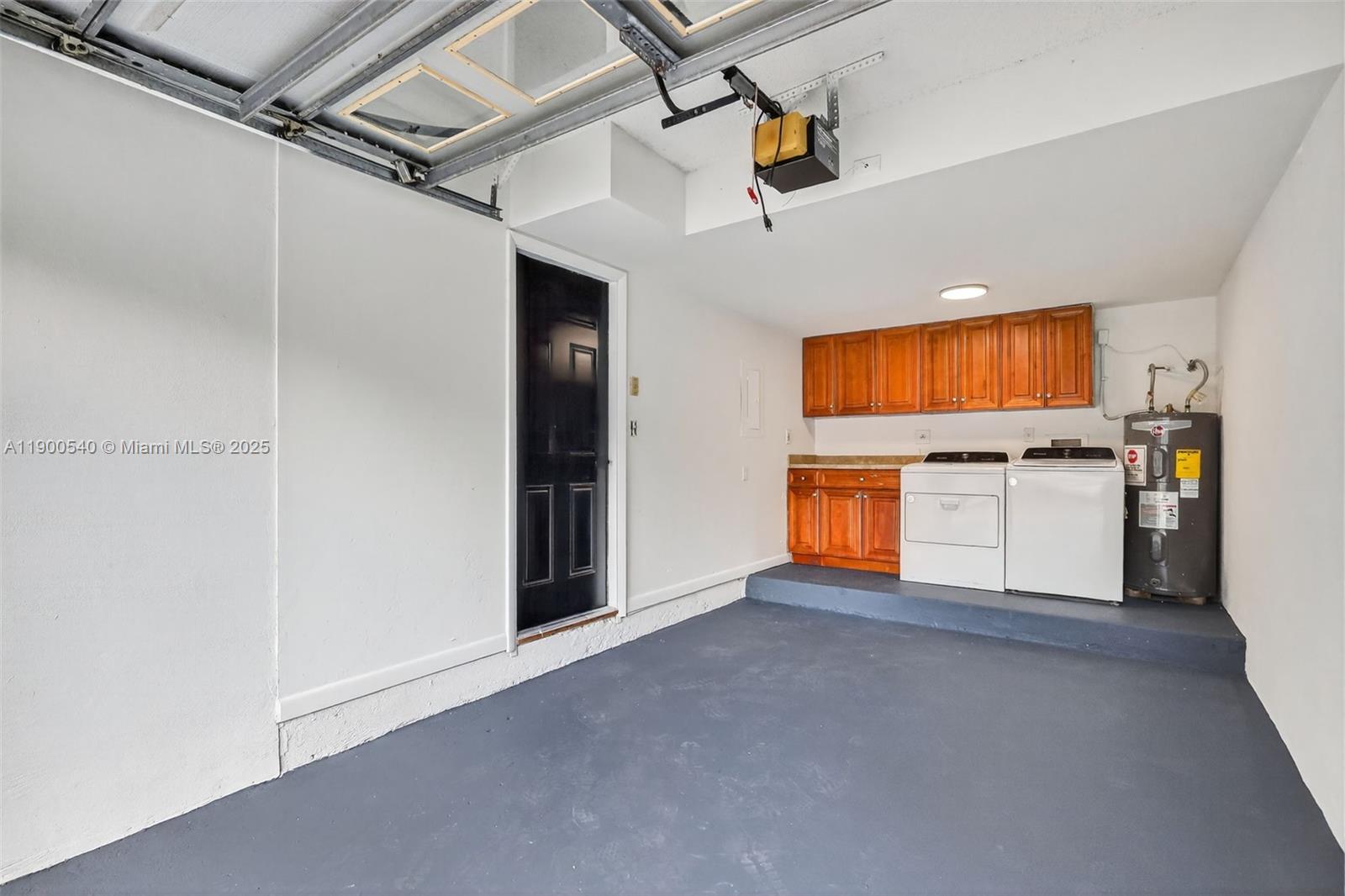 FLAMINGO GARDENS - Residential