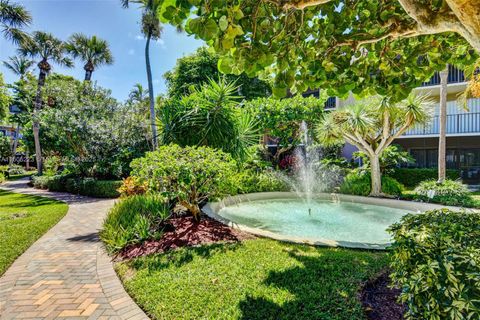 A home in South Palm Beach