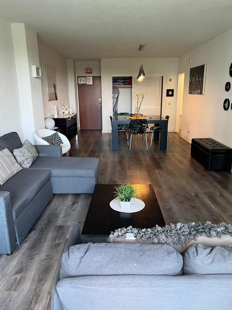 SIAN OCEAN RESIDENCES CON - Residential Lease