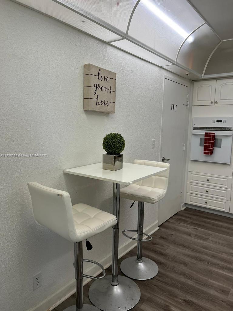 SIAN OCEAN RESIDENCES CON - Residential Lease