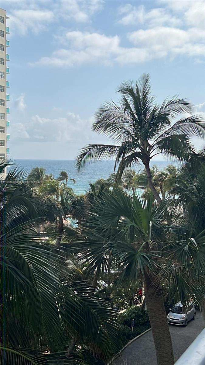 SIAN OCEAN RESIDENCES CON - Residential Lease